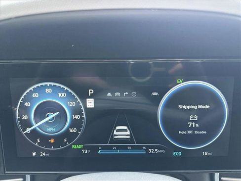 New 2025 Hyundai Elantra SEL image 11