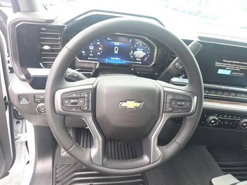 New 2026 Chevrolet Silverado 1500 LT AWD/4WD image 18