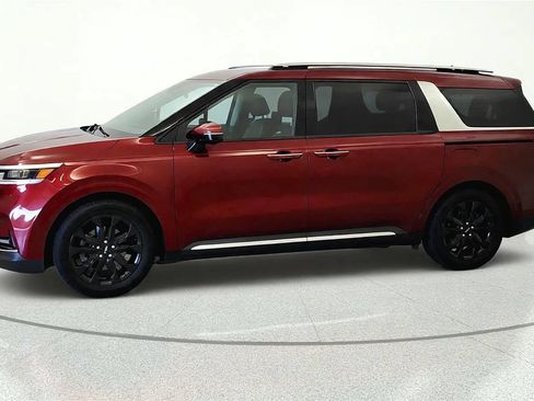 Used 2022 Kia Carnival SX Prestige FWD image 3
