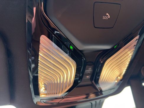 Used 2023 BMW i4 eDrive35 image 12