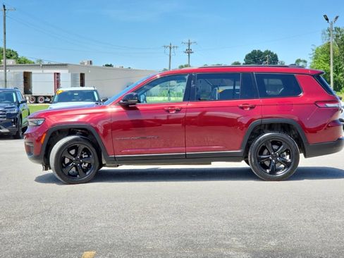 Certified 2023 Jeep Grand Cherokee L Altitude AWD/4WD image 4