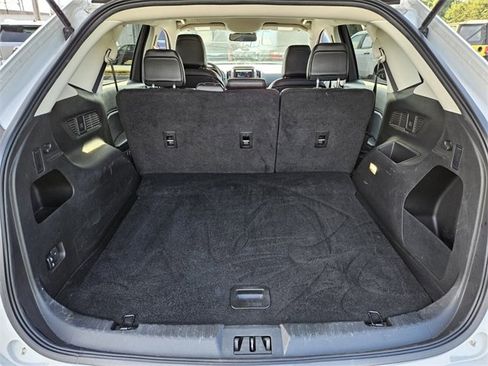 Used 2024 Ford Edge SEL image 13