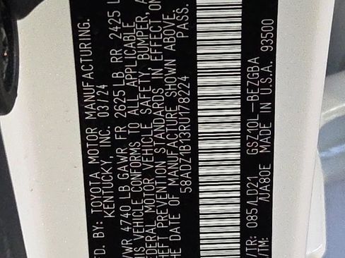 Certified 2024 Lexus ES 350 w/ Premium Package image 30