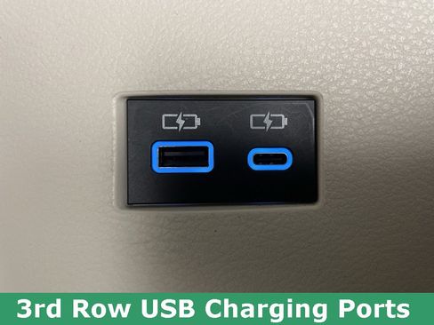 Used 2023 Toyota Sienna XLE image 44