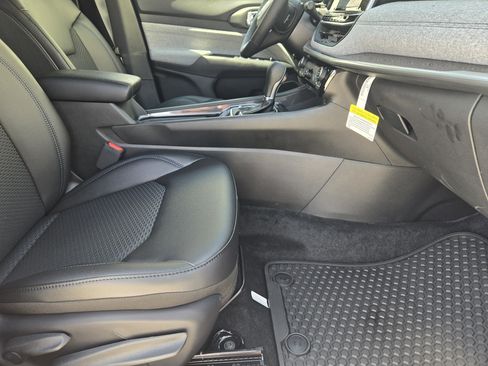 New 2025 Jeep Compass Latitude w/ Convenience Group image 12