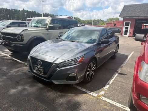 Used 2019 Nissan Altima 2.5 SR AWD/4WD image 1