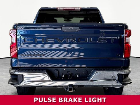 Used 2022 Chevrolet Silverado 1500 LT w/ LPO, Dark Essentials Package AWD/4WD image 5