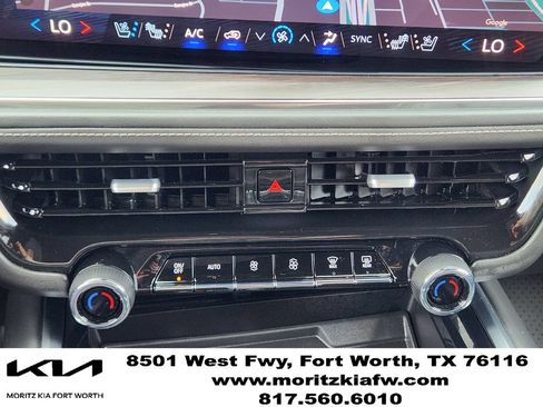Used 2026 Chevrolet Suburban Premier w/ Sun And Tow Package AWD/4WD image 18