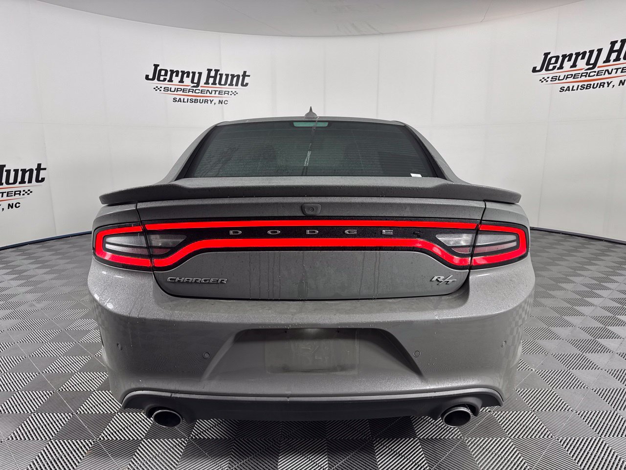 Used 2023 Dodge Charger R/T w/ Harman/Kardon Audio Group RWD image 7