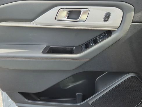 New 2026 Ford Explorer Active w/ Active Comfort Package image 26