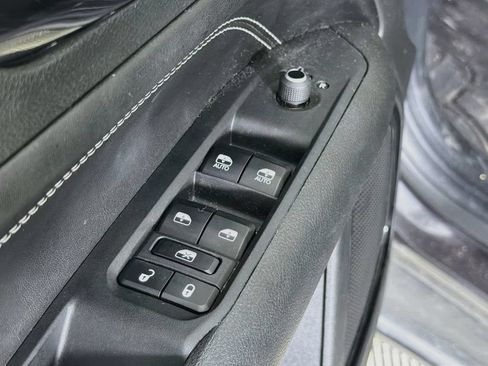 Used 2024 Jeep Compass Latitude w/ Altitude Special Edition AWD/4WD image 21