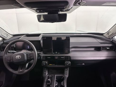 Used 2026 Toyota RAV4 Limited AWD/4WD image 18