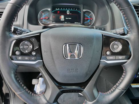 Used 2022 Honda Pilot Black Edition image 30