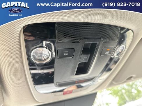 Used 2025 Kia Sportage EX w/ Premium Package FWD image 33