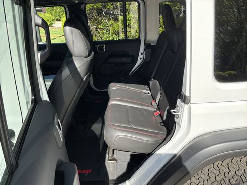 Used 2026 Jeep Wrangler Unlimited Rubicon w/ Safety Group image 31