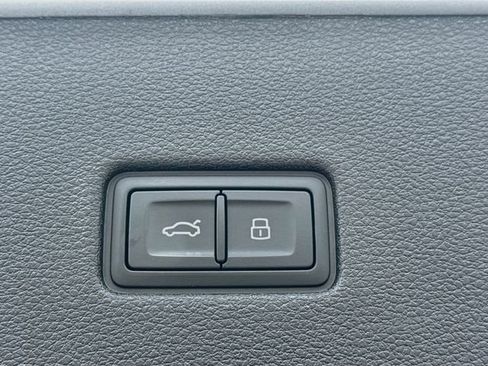 Used 2024 Audi SQ8 Prestige w/ Prestige Package AWD/4WD image 14