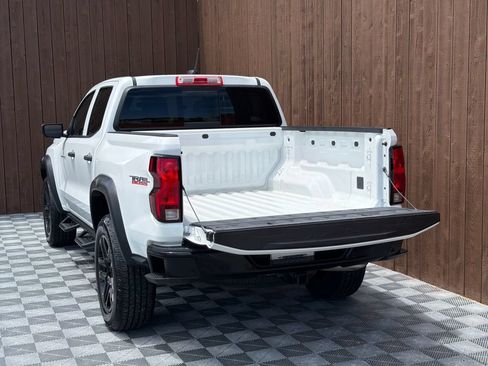 Used 2025 Chevrolet Colorado Trail Boss AWD/4WD image 18