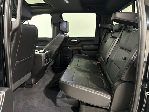 Used 2021 Chevrolet Silverado 3500 High Country image 19