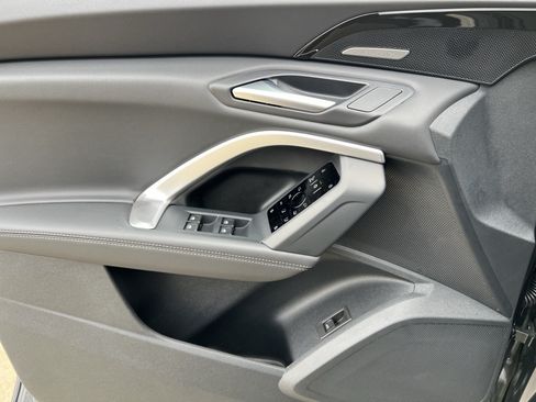 Certified 2025 Audi Q5 Premium AWD/4WD image 13