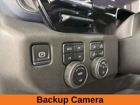 Used 2023 Chevrolet Silverado 1500 High Country w/ Technology Package image 9