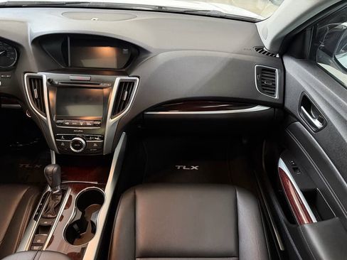 Used 2016 Acura TLX image 18