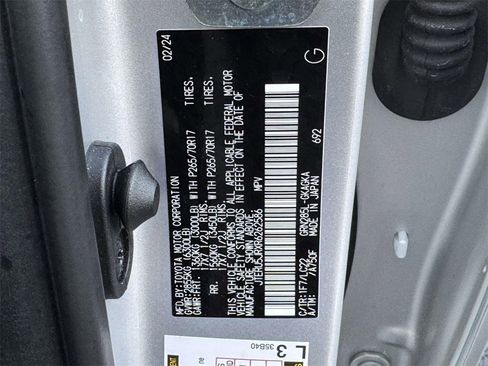 Used 2024 Toyota 4Runner TRD Off-Road Premium image 26