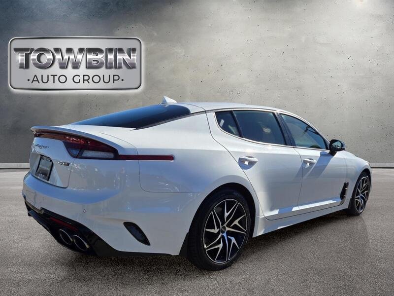 Used 2022 Kia Stinger GT-Line w/ Sun & Sound Package RWD image 5