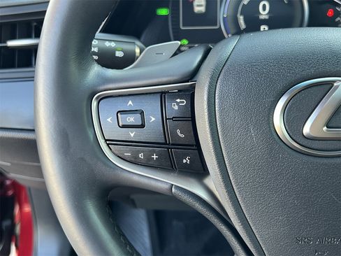 Used 2023 Lexus ES 300h w/ Premium Package image 11