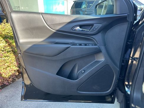 Used 2024 Chevrolet Equinox LT image 21