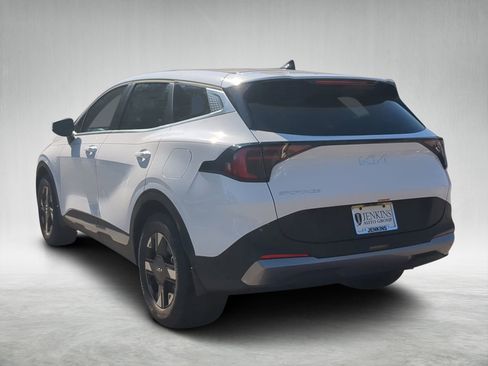 New 2026 Kia Sportage LX w/ LX Convenience Package image 5