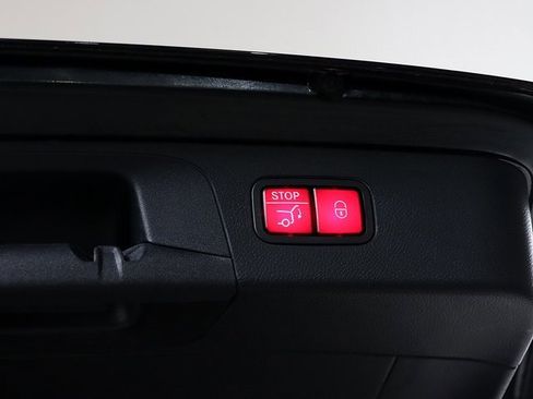 Certified 2022 Mercedes-Benz GLC 300 4MATIC image 32