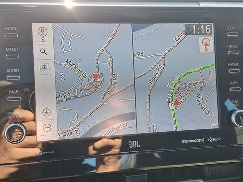 Used 2021 Toyota Camry XLE w/ Navigation Package image 17