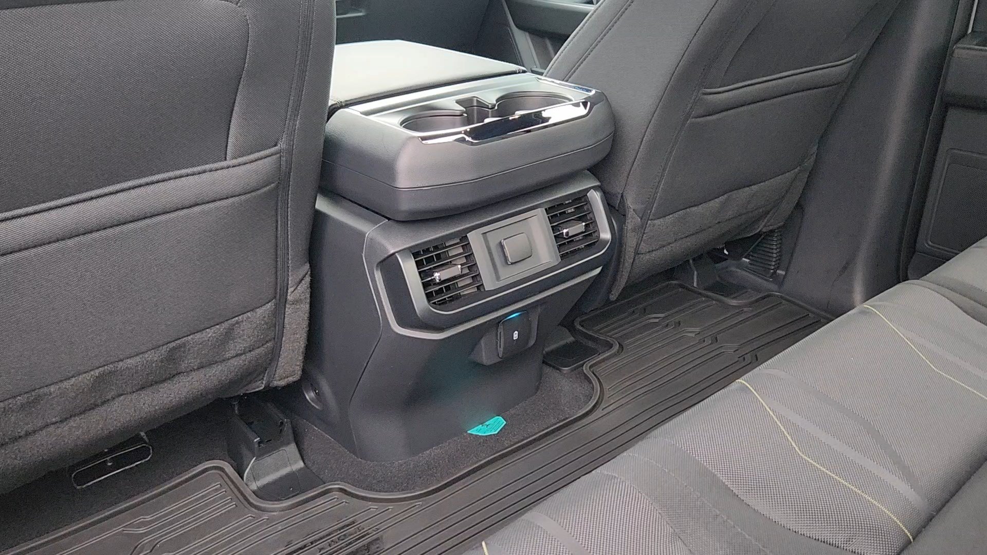 Certified 2025 Ford F150 STX w/ Equipment Group 200A AWD/4WD image 17