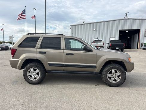 Used 2006 Jeep Grand Cherokee Laredo AWD/4WD image 18