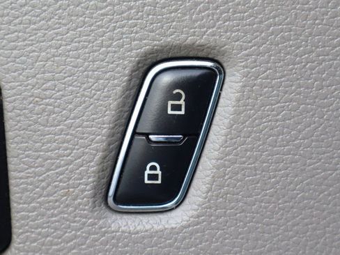 Used 2018 Ford F150 XL w/ Equipment Group 101A Mid image 15