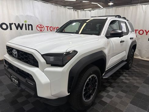 Used 2025 Toyota 4Runner TRD Off-Road Premium w/ Tow Technology Package AWD/4WD image 3