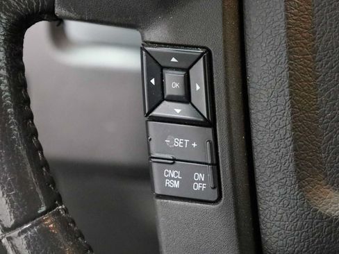 Used 2012 Ford F150 XLT w/ XLT Chrome Pkg AWD/4WD image 24