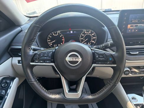 Used 2023 Nissan Altima 2.5 SL AWD/4WD image 18