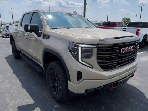 Used 2023 GMC Sierra 1500 AT4X AWD/4WD image 4