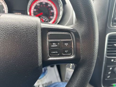 Certified 2019 Dodge Grand Caravan SE image 15