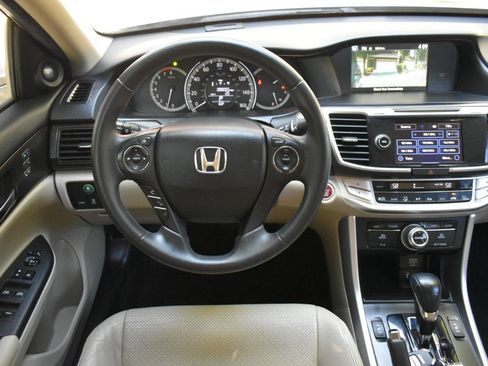Used 2015 Honda Accord EX-L image 12