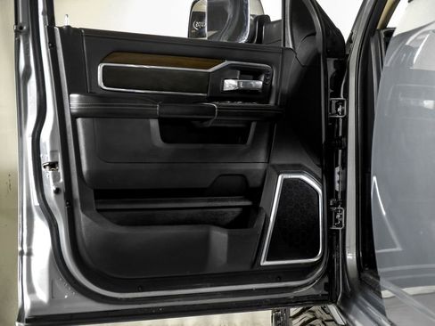 Used 2022 RAM 3500 Laramie image 35