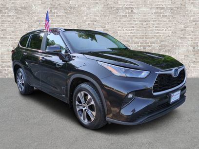 Used 2023 Toyota Highlander XLE