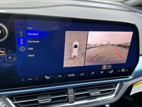 New 2026 Chevrolet Equinox EV LT FWD image 21