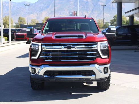Used 2024 Chevrolet Silverado 3500 LTZ w/ LTZ Plus Package AWD/4WD image 9
