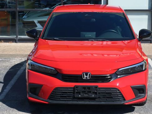 Used 2024 Honda Civic Sport image 4