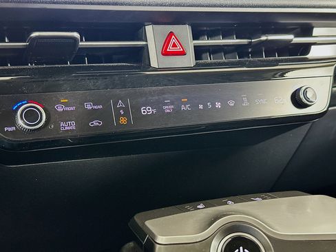 Used 2024 Kia EV6 Light image 24