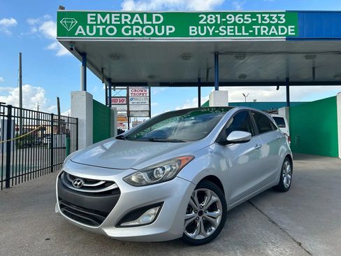 Used 2014 Hyundai Elantra GT w/ Option Group 03 image 1