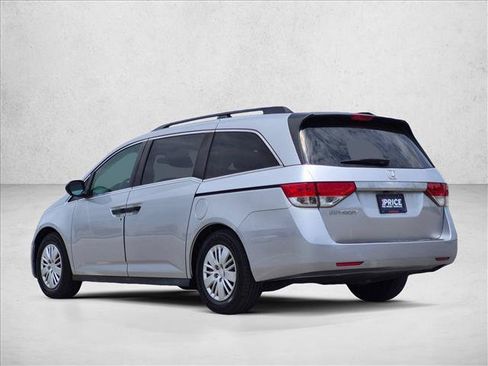 Used 2014 Honda Odyssey LX image 8