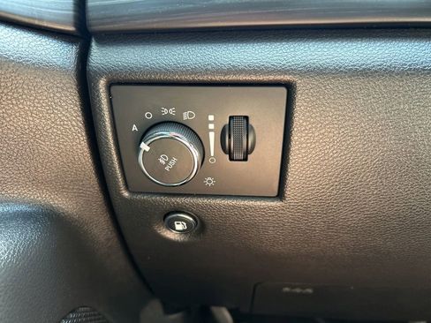 Used 2021 Jeep Grand Cherokee Freedom Edition RWD image 30